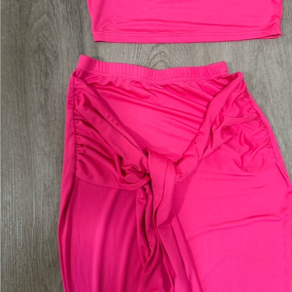 Hot Pink Two Piece Set Crop Top + Tie Front Midi Skirt Stretch Polyester XS - Picture 3 of 4